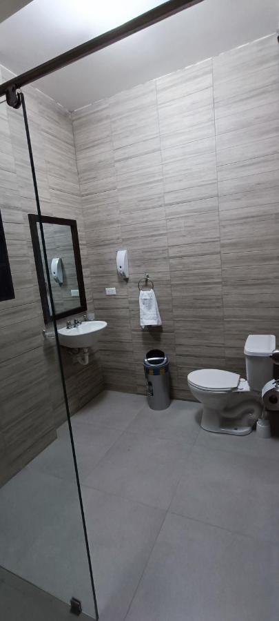 Mantarraya Bed & Breakfast Puerto Baquerizo Moreno Bagian luar foto