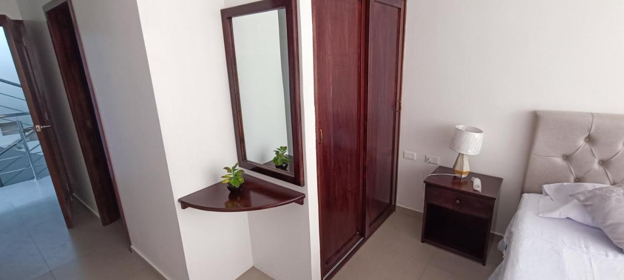 Mantarraya Bed & Breakfast Puerto Baquerizo Moreno Bagian luar foto
