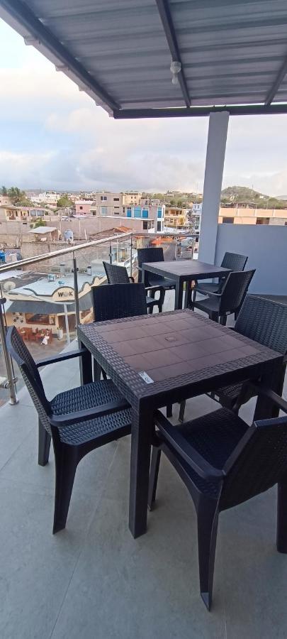 Mantarraya Bed & Breakfast Puerto Baquerizo Moreno Bagian luar foto